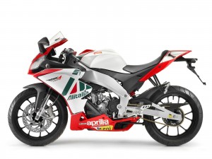 Aprilia RS4 From Side View Bikes HD Wallpapers For Desktop